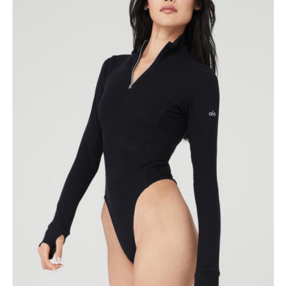 Rise-up alo yoga long sleeve